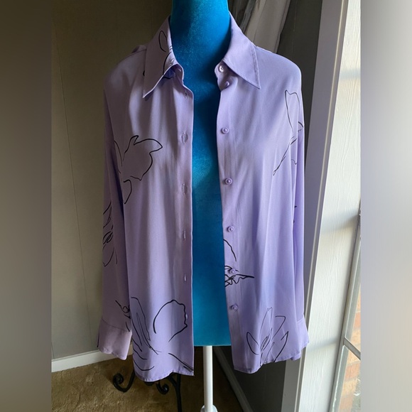 Women’s Worthington long sleeves blouse. - Picture 5 of 16